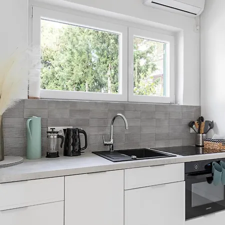 Apartment In Slatine Near The Beach, Cleaning Included Trogir
