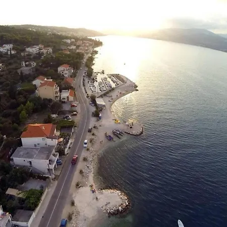 Sun-kissed Comfort By The Adriatic, Cleaning Included Apartment *